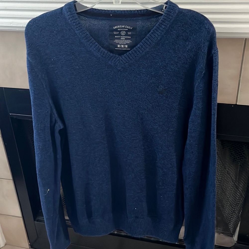 American Eagle v-neck sweater